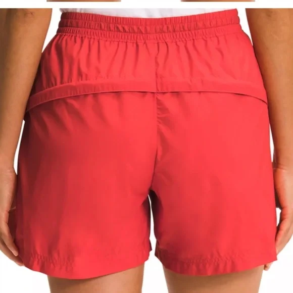 The North Face women’s windwall outline shorts horizon red Size Medium, New! - Picture 3 of 16